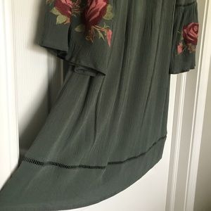 Women’s dress